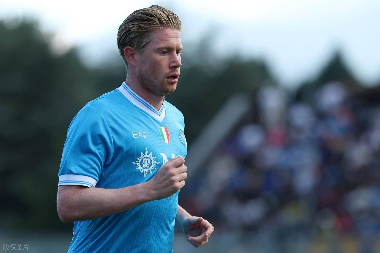 阿德里亚诺：感谢球迷还称我为皇帝；伊布是我合作过最强队友