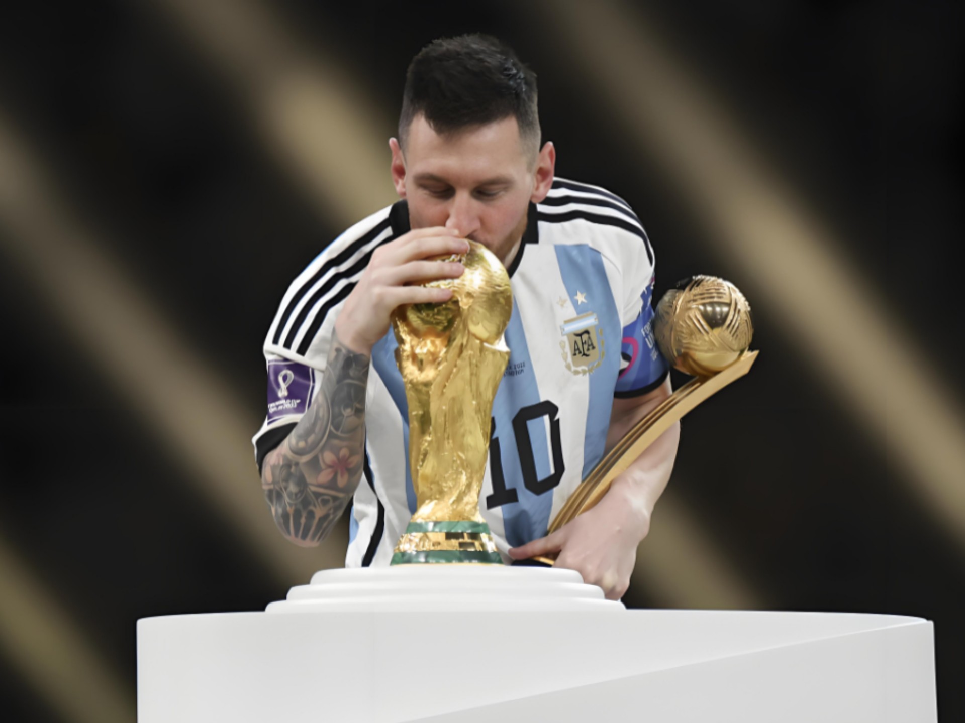 官方：恩佐、阿尔瓦雷斯、朱利亚诺和莫利纳退出阿根廷大名单