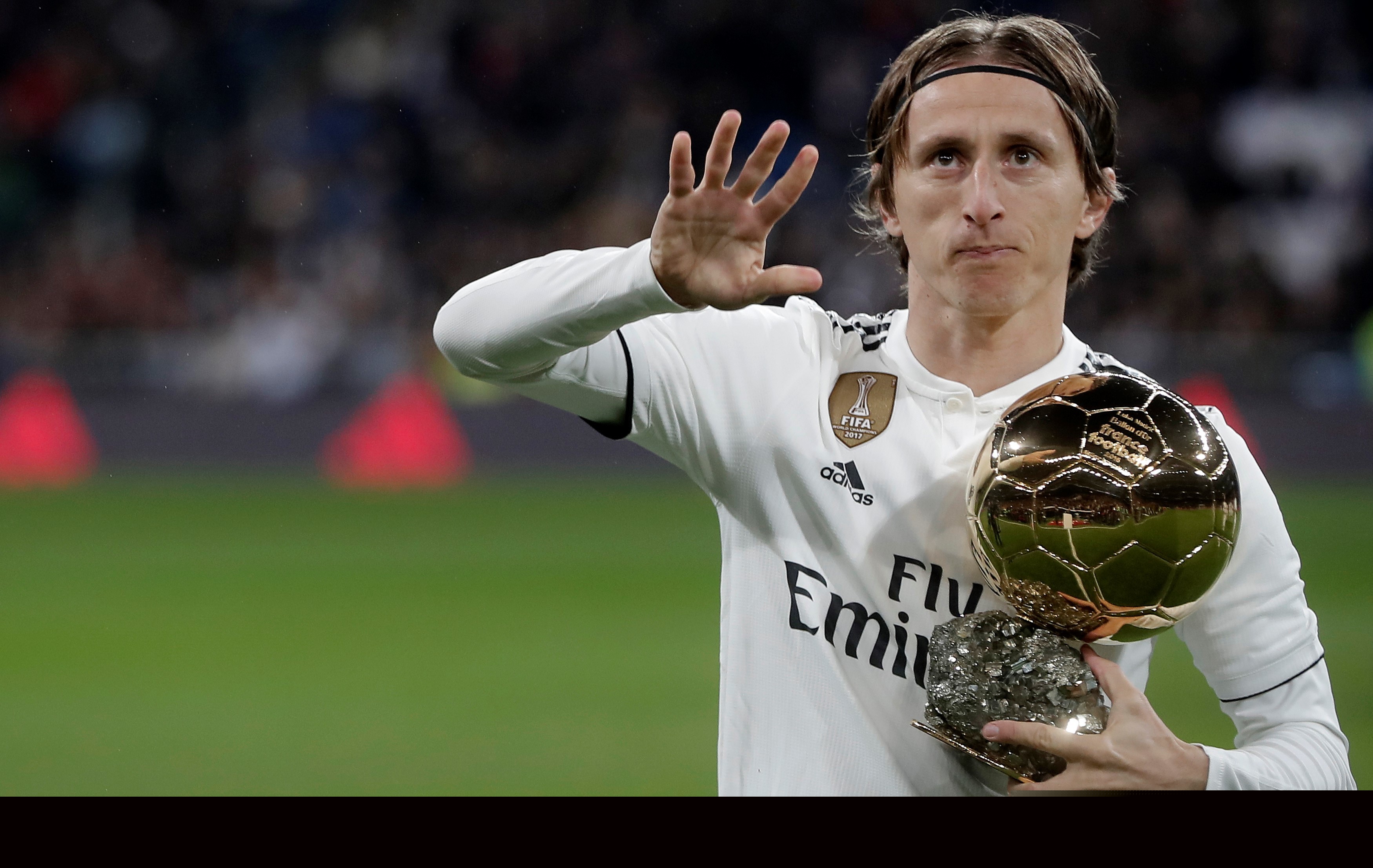 这球可惜了！杨瀚森跟进篮下未获队友传球打破得分荒