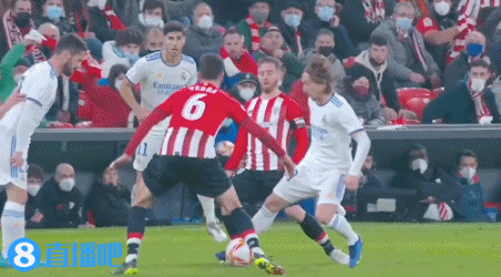 记者：曼奇尼执教萨德年薪1100万欧，成为世界薪酬第9高教练