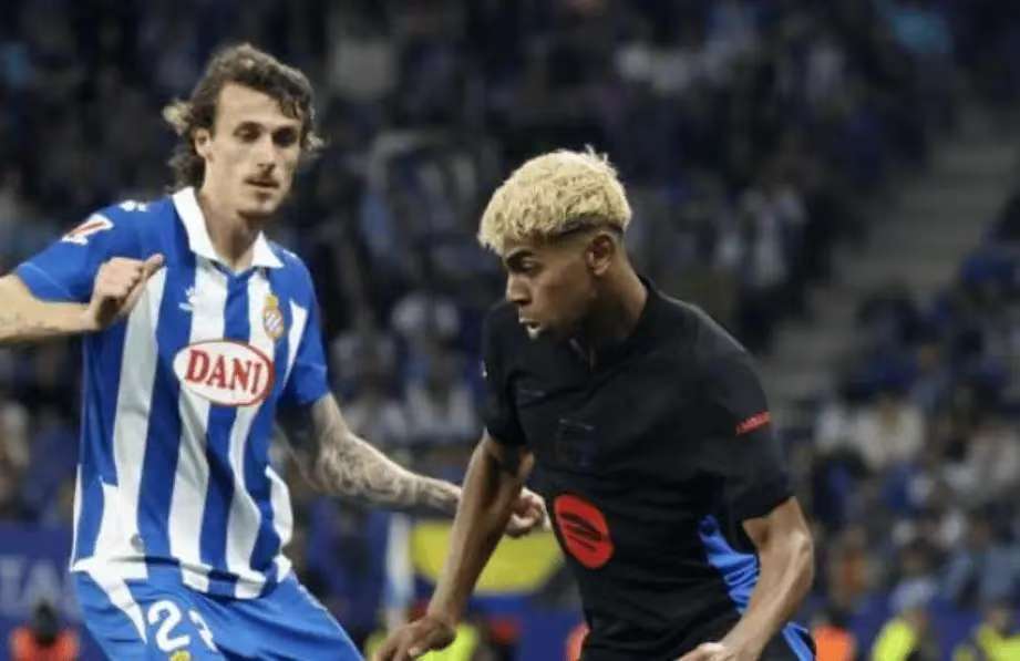 泰州队巴特“苏超”夺冠后缅怀父亲：我还在这条路上努力着