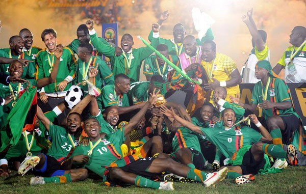 从天堂到地狱，索博在2-1领先后疯狂庆祝，被绝杀后伤心落泪