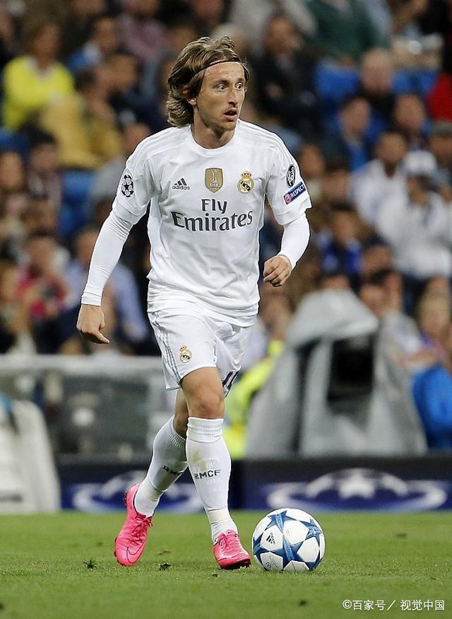 雪飞天逆转绝杀！苏翊鸣卫冕单板滑雪大跳台冠军