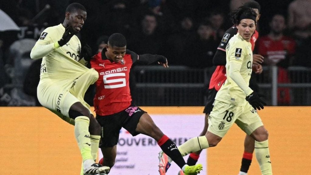 支持河南队，一河南球迷从航体骑三轮车前往足协杯决赛地苏州