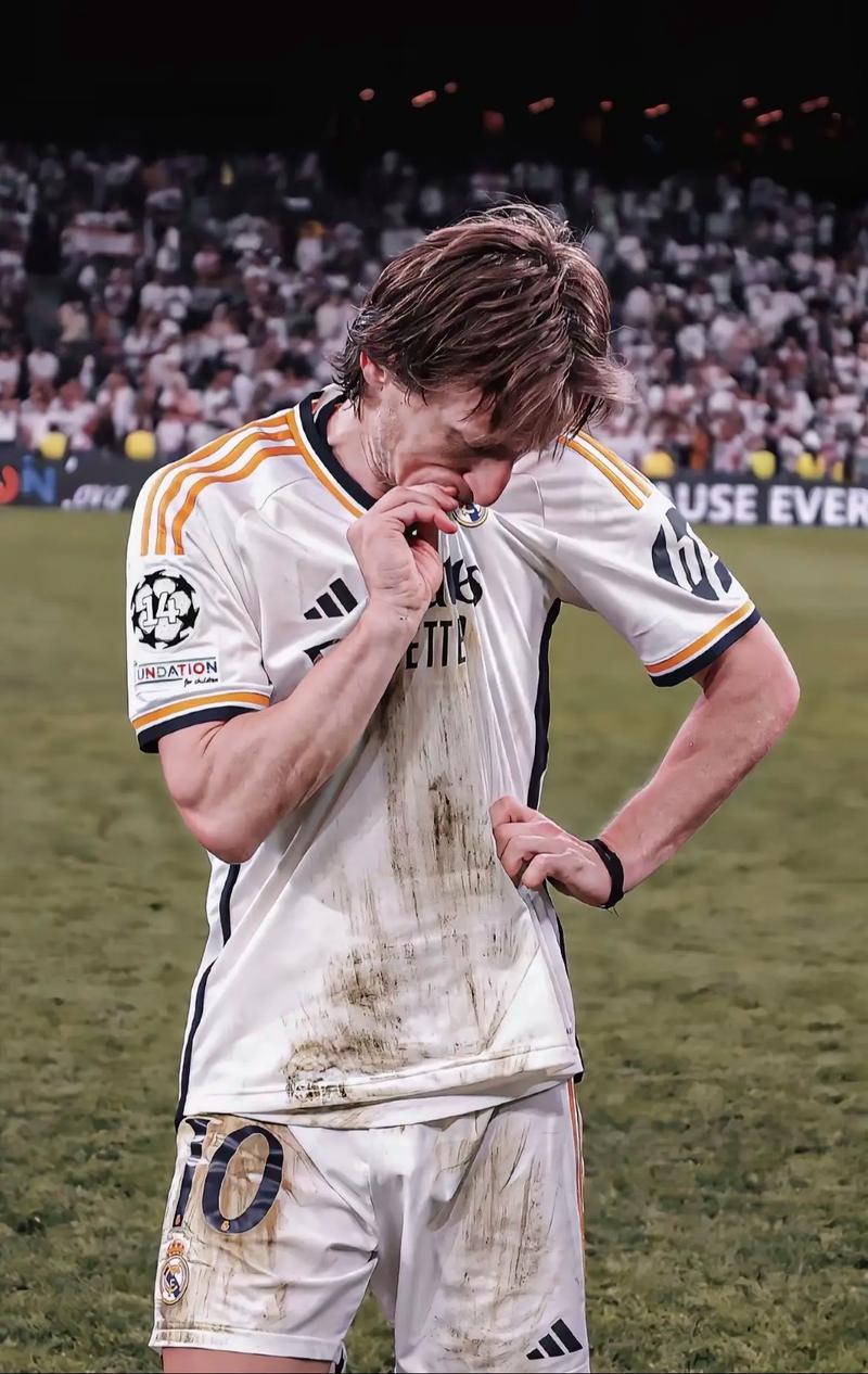 和田宇宙地毯队夺得2025新疆阿图什杯冠军，冠军奖金100万元